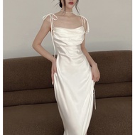 [High-Class Designer] Luxurious Sideless Ruffled Silk Spaghetti straps Dress In White