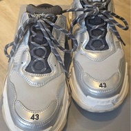 巴黎世家（Balenciaga）Triple S男老爹球鞋（半拖）