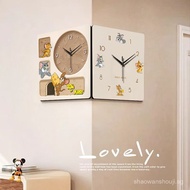 BG-002Cat and Mouse Double-Sided Corner Wall Clock Modern Living Room Corner Clock Wall-Mounted Crea