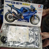 YAMAHA YZR M1 MOTOGP 46 ROSSI TAMIYA 1/12 CARTOGRAF