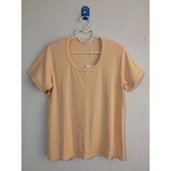 Shirt > U-Neck T-Shirt