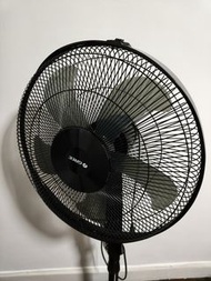 Gree 黑色立式風扇