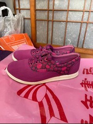 「 二手鞋 」 CROCS 女版休閒鞋 W7（紫）鐵2-1