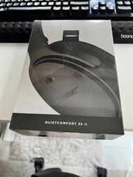 Bose Headphone Quietcomfort 35 II noise cancelling brand new with seal