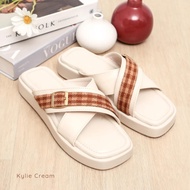 Quince Kylie Platform San-152