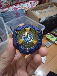 Beyblade 戰鬥陀螺 海軍藍小籠包，騎士圓盾一套，可換全新藍女武神，全新女武神，美版蠻牛，美版巨神，NR軸，150固鎖，高重鯊魚 ，差價互補