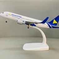 High-end 20CM Metal Plane Model With AIRLINES VIETRAVEL Wheels