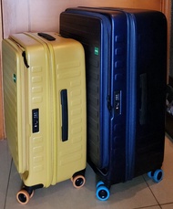 lojel cubo large & medium 30 吋 及 26 吋 前揭蓋式行李喼 行李箱，只用過一次跟旅行團用，甚少於街上拉推，滾輪有保護膠套，喼身正常輕微使用痕跡，介意勿拍