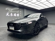 ☺老蕭國際車庫☺ 一鍵就到! 2019/20年式 Mazda3 5D 2.0旗艦型 汽油 鋼鐵灰(82)/實車實價/二手車/認證車/無泡水/無事故/到府賞車/開立發票/元禾/元禾老蕭