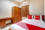 OYO 90889 Dkb Residence
