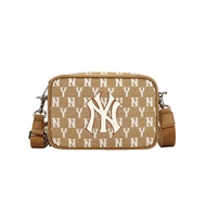 ☀เกาหลี MLB Direct Store☀MLB กระเป๋าสะพายไหล่ผู้ชายและผู้หญิงกระเป๋าผ้ายีนส์ crossbody NY Yankees กระเป๋ากล้อง