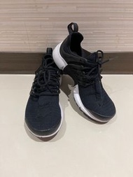 Nike 魚骨鞋