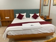 อพาร์ตเมนต์ 1 ห้องนอน 6 ห้องน้ำส่วนตัว ขนาด  ตร.ม. – ราโมชีฟิล์มซิตี้ (HOTEL VIHARA GRAND LUXUERY RO