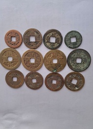 清代錢幣12枚(顺治.康煕.乾隆.嘉慶.道光.咸豐各2枚