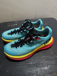 Hoka Tecton X 跑鞋