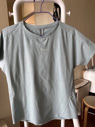 Descente Athletic Women's T-shirt