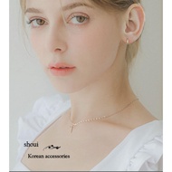 Look up. | Clavicle Necklace