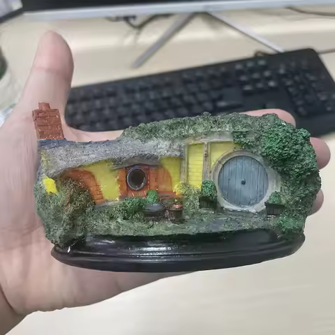 VIP knick knack Hobbiton Bathilda NO.35 NO.26 house figures resin statue collection model car fishbo