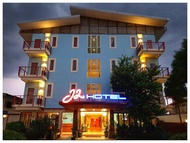 โรงแรมเจทู (J2 Hotel)