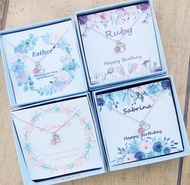 客製化印卡 人名 草莓晶 水晶 英文字母 頸鏈 項鍊 項鏈 婚禮小物