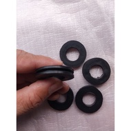 Combo 10: rubber washer with hole 18 mm, thickness 6 mm, diameter 35 mm.