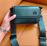 💜Coach 蔻馳 相機包 翻蓋郵差包 斜挎包 男女通用 單肩包 Unisex shoulder bag
