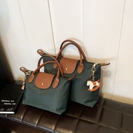 新款防水尼龍單肩袋 女裝大容量水餃包 輕便旅行購物袋- 黑色大號無掛件 均碼