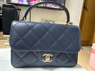 Chanel mini flap bag with top handle 深藍 小牛皮
