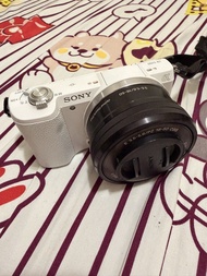 Sony A5100 連16-50Kit鏡 2舊電池 Sony SD card 8GB