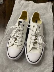 全新Converse厚底白鞋