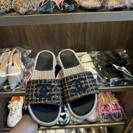 chanel 拖鞋 37碼 很新已貼底