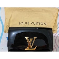LV louise wallet in vernis noir Milan Italy Original (preloved second)