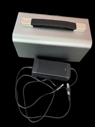 Trạm pin sạc điện ngoài trời 220v |sạc năng lượng mặt trời 220V Sine |Điện áp AC đầu ra 220V 50Hz