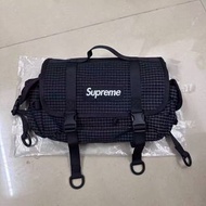特價現貨 Supreme 24SS 工具包 斜孭袋 單肩包3M反光 黑色 男女通用