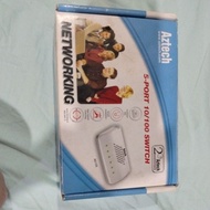 Aztech 5 port 10/100 Switch