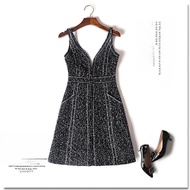 Váy Vest Không Tay Len Ôm Vừa Vặn Mùa Thu Đông Màu Đen Trắng Váy Ngắn Cổ Chữ V Váy Vest Không Tay Th