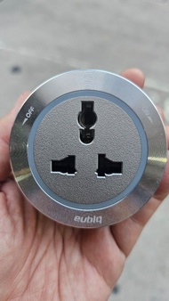 Eubiq 13A 路軌插座