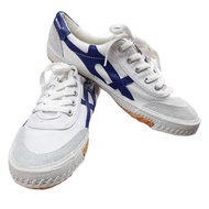 Bata Thuong Dinh sneakers