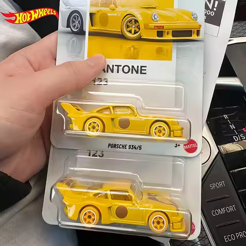 Hot Wheels Jky47- Pantone Artist Color Collection - Porsche Volkswagen Camaro Nissan 1:64 Diecast Ve