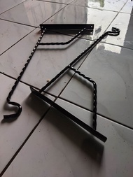 gantungan sangkar plus baut fisher