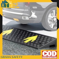 Rubber Ramp for Car and Motorcycle Climbing 7cm 10cm 15cm High Arrow Motif 1 Meter