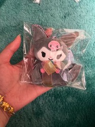 Kuromi 蝴蝶結斗篷造型吊飾公仔