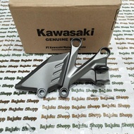 BRAKET BRACKET BREKET DUDUKAN FOOTSTEP FOOT STEP DEPAN NINJA RR MONO 250 MONO Z250SL Z250 SL SEPASAN