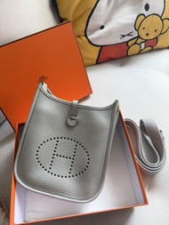 Hermes Mini Evelyne (16) 聖杯藍