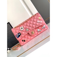 Chanel 24c Badge Series Different from the Beginning Badge Elements Breakthrough Classic Elements In