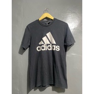 Adidas T-Shirt