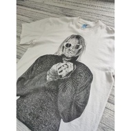Kurt Cobain T-Shirt (bootleg) by Aegon Studios - Preloved