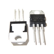 Voltage regulator IC LM7805/12/15 - LM79xx