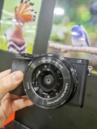 sony A6300 + 16-50mm Kit