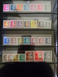香港女皇像郵票(共五套)。1954-1997年。
